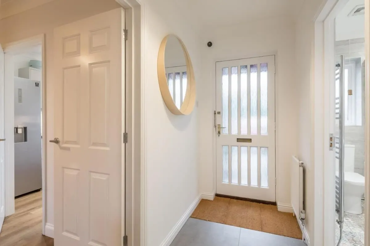Lovely 1 Bed Apartment With Free Parking & Garden 剑桥 英国